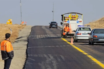 ویدئو|عملیات خط کشی محور بیجار _ دیواندره به طول ۵ کیلومتر(کردستان)