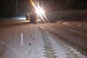 ایستاده در برف، پایدار به خدمت گزارش تصویری //تلاش های شبانه راهداران شهرستان شاهیندژ در برف روبی محورهای تکاب شاهیندژ_ گردنه مایین بلاغ