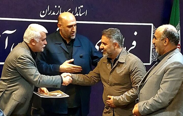 تحویل رسمی زمین برای ساخت ۱۰۰ واحد مسکونی محرومین آمل به بنیاد مسکن استان مازندران