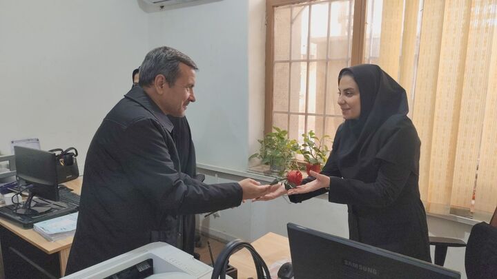 تجلیل مدیر کل راه و شهرسازی سیستان و بلوچستان از بانوان شاغل این اداره کل همزمان با میلاد فرخنده حضرت فاطمه زهرا(س)