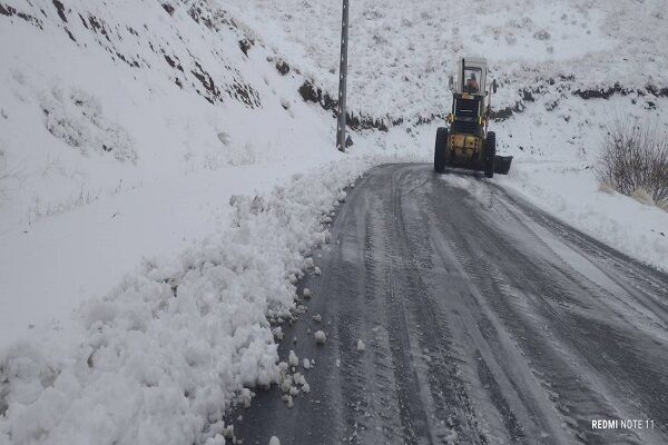 ️بیش از ۲ هزار کیلومتر باند عملیات برف‌روبی در محورهای مواصلاتی استان کرمانشاه