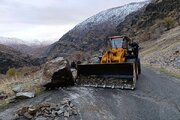گزارش تصویری // عملیات بازگشایی و ریزش‌برداری محور سردشت – اسلام‌آباد در پی بروز ریزش‌های مقطعی در محور سردشت – اسلام‌آباد