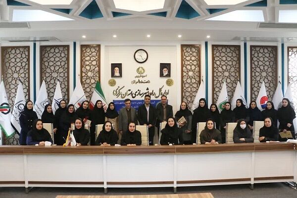 ️ آیین تقدیر از بانوان شاغل در اداره کل راه و شهرسازی استان مرکزی