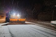 ببینید|عملیات برف روبی ،شن و نمک پاشی محور کرج کندوان محدوده کندوان حوزه استان البرز