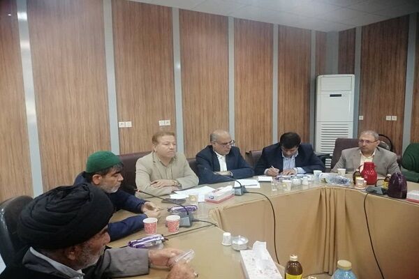 پیگیری مطالبات مردم با حضور مدیران توسط نماینده مردم شهرستانهای دشتی و تنگستان در مجلس