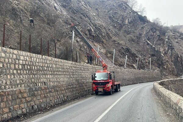 محور کندوان با نصب توری سنگ گیر(راک فال) ایمن تر شد