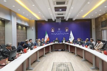 جلسه بررسی قانون الزام به ثبت رسمی معاملات اموال بوشهر