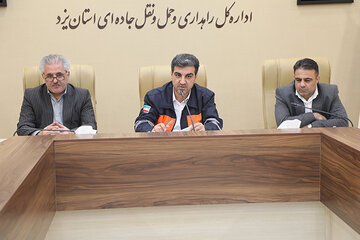 جلسه فوق‌العاده راهداری یزد برای مقابله با آسیب‌های احتمالی بارش ها