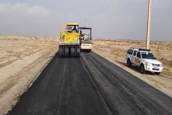 اجرای عملیات روکش آسفالت در محور روستایی بهاآباد_زرگرآباد سمنان
