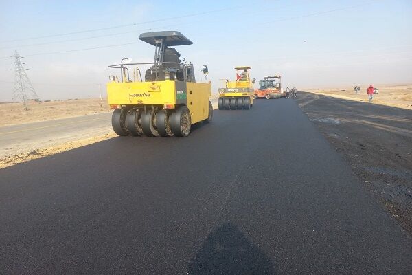 ببینید|عملیات اجرای آسفالت قطعه اول محور شاهرود - طرود