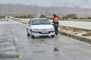 پایش محورهای مواصلاتی حوزه استحفاظی در پی بارش باران با حضور مدیرکل راه و شهرسازی لارستان