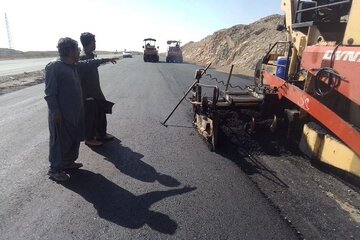 ببینید| عملیات ساخت بزرگراه زاهدان- خاش قطعه دو