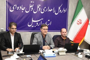 تجلیل از رانندگان و تلاشگران بخش حمل‌ونقل اردبیل / کسب رتبه اول کشوری در رضایتمندی حمل‌ونقل کالا