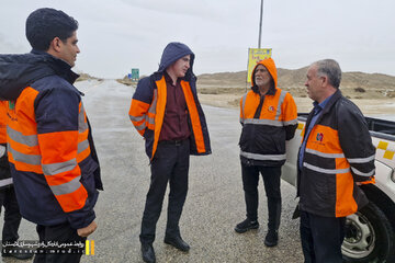 ویدیو |پیگیری میدانی وضعیت ایمنی محور فداغ–بیرم–چاهورز پس از آب‌ گرفتگی ، با حضور مدیرکل راه و شهرسازی لارستان