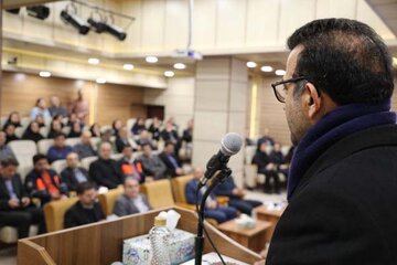 ببینید | دیدار مدیرکل راهداری و حمل‌ونقل جاده‌ای استان البرز با کارکنان همزمان با آغاز هفته حمل‌ونقل ، رانندگان و راهداری