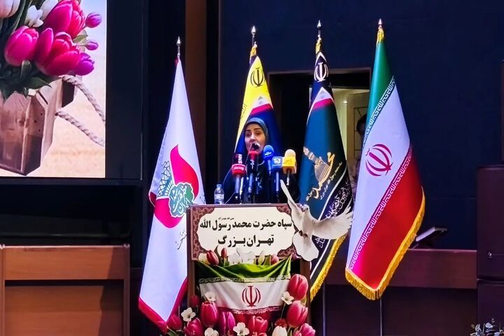 تأکید وزیر راه بر تداوم روحیه ایثار شهدای پشتیبانی در شبکه حمل و نقل