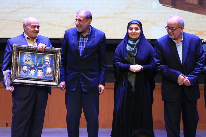 ببینید | یادواره سرداران و ۴۵۰ شهید تدارکات و پشتیبانی دفاع مقدس سپاه حضرت محمد رسول‌الله (ص) تهران بزرگ