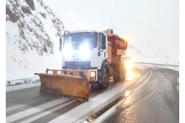 ویدئو | اعلام آخرین وضعیت جوی و تردد در سطح محور ارتباطی کندوان توسط رئیس اداره راهداری شهرستان چالوس