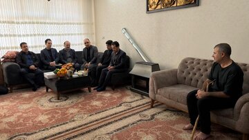 تقدیر و دلجویی مدیرکل راهداری قزوین از همکار آسیب‌دیده حین انجام وظیفه