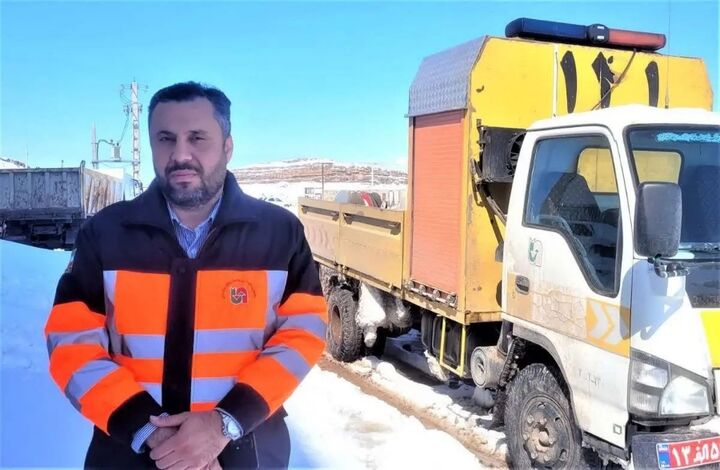 بیش از ۴ هزار و ۹۸۰ کیلومتر سرویس عملیات برف‌روبی و نمک‌پاشی در راه‌های استان قم