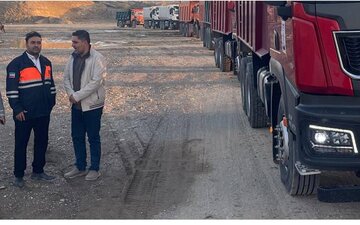 اقدامات راهداری هرمزگان برای رفع موانع سیلاب در سیریک