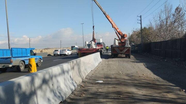 تمامی مسیرهای دسترسی غیرمجاز به آزادراه تهران–ساوه مسدود شد