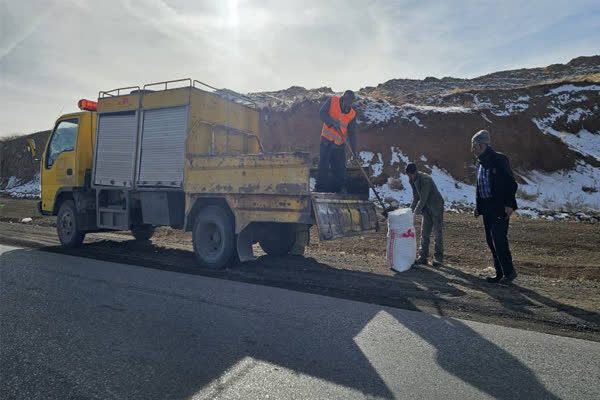 ببینید| آمادگی راهداران کردستان برای باز نگه داشتن محورها در روزهای برفی