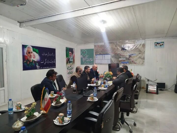 تاکید مدیرکل راه و شهرسازی بر تسریع ساخت بزرگراه محور زاهدان–خاش در نشست با پیمانکاران و مشاوران