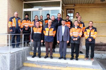 بازدید فرماندار بوئین‌زهرا از راهداری شهرستان در روز ملی راهدار