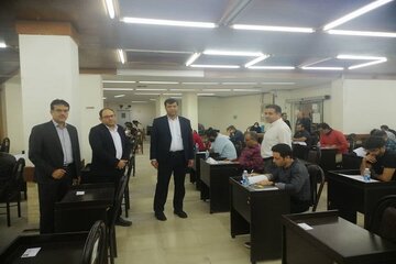 بازدید مدیرکل راه و شهرسازی استان بوشهر از روند برگزاری آزمون های ورود به حرفه مهندسی در بوشهر