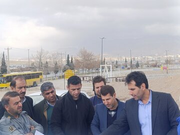 بازدید معاون هماهنگی امور عمرانی استانداری ایلام از پروزه مسکن ملی کوثر.jpg