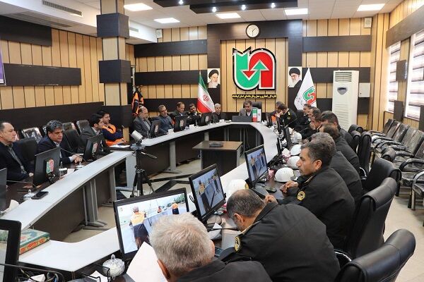 ️راهکارهای عملیاتی ارتقاء ایمنی جاده‌ها در هم‌اندیشی راهداری و حمل و نقل جاده‌ای استان کرمانشاه و پلیس‌راه