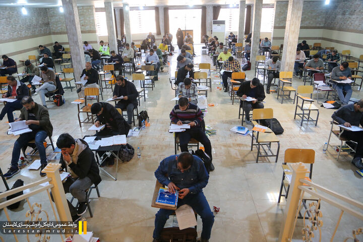 ببینید |رقابت تخصصی ۸۶۳ داوطلب در آزمون ورود به حرفه مهندسان لارستان