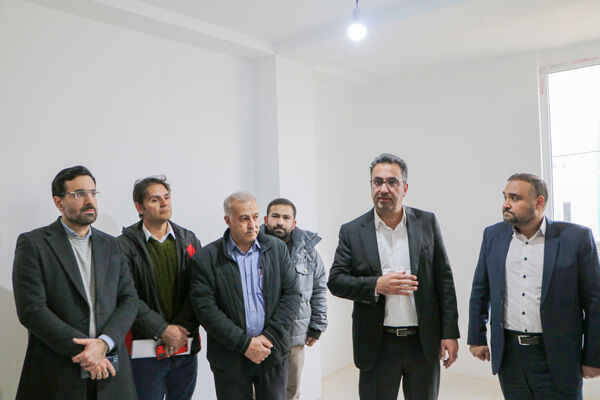 ویدیو|تحویل تعدادی از واحدهای پروژه ۲۴۴ واحدی نهضت ملی مسکن سهل‌آباد شیراز به متقاضیان