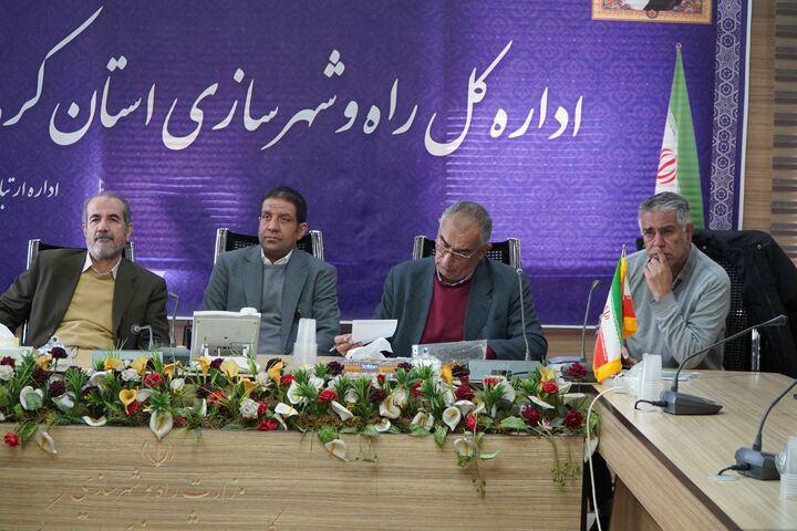 دومین نشست تخصصی مطالعه و پایش طرح پیشنهادی اراضی شمال بلوار نیکزاد در کرمان