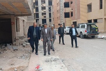 بازدید معاون سازمان ملی زمین و مسکن از پروژه‌های مسکن مهر آبادان و خرمشهر