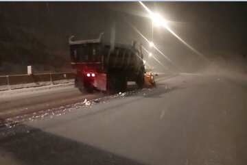 ویدیو | عملیات برف روبی در گردنه عین الکش محور کرمانشاه به اسلام آباد غرب نیلوفر تلاش راهداران شهرستان کرمانشاه، استان کرمانشاه