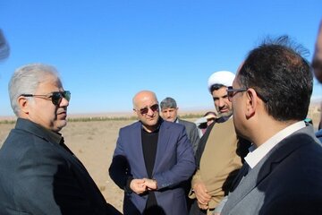 بازدید فرماندار اشتهارد از پروژه‌های آموزشی و عمرانی شهرستان البرز