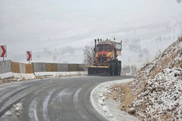 برف‌روبی بیش از ۷۵۰۰ کیلومترباند در کرمانشاه/ برف‌روبی راهِ بیش از ۴۷۰ روستا