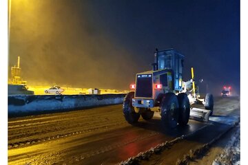 ویدئو | اجرای عملیات برف‌روبی در سطح محور روستایی پاسند _ غریب محله ( شهرستان بهشهر؛ استان مازندران ) توسط راهداران پرتلاش
