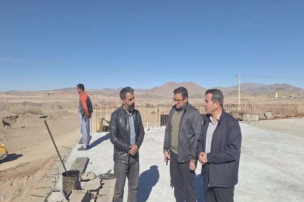 ببینید| بازدید مدیر کل راه و شهرسازی سیستان و بلوچستان از  عملیات ساخت بزرگراه در محور زاهدان- خاش