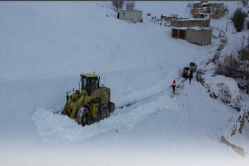 ۳۱۴۸ کیلومتر برف روبی محورهای ارتباطی و بازگشایی راه ۱۴۰۰ روستا در آذربایجان‌غربی طی شبانه‌روز گذشته