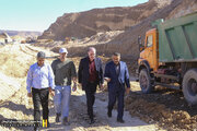 ببینید| بازدید علیرضا راستیار مدیرکل منطقه جنوب شرکت ساخت و توسعه زیربناهای حمل و نقل به همراه مهندس میرزایی مدیرکل راه و شهرسازی لارستان از روند پیشرفت محور لار - جهرم