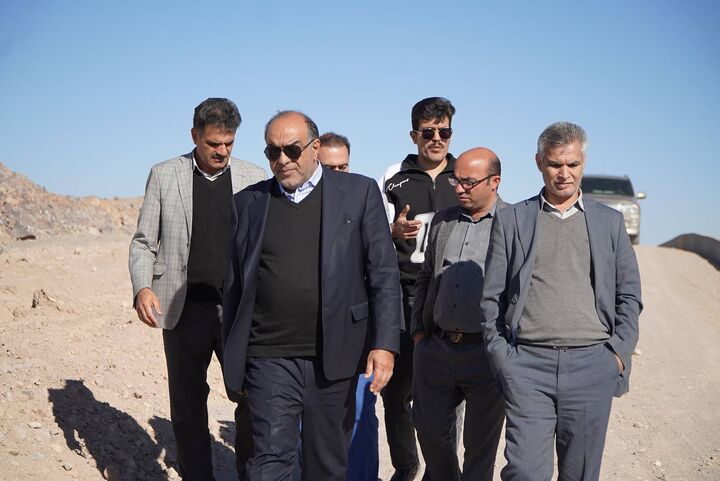 بازدید میدانی مدیرکل راه و شهرسازی استان کرمان از پروژه‌ها و اراضی شهرستان شهربابک