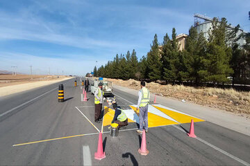 جرای ۵ هزار و ۵۰۰ کیلومتر خط‌کشی راه‌ها در محورهای مواصلاتی استان کرمانشاه