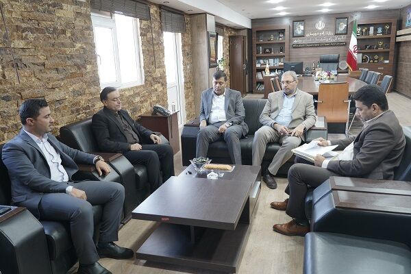 جلسه شهردار با مدیر کل راه و شهرسازی 1