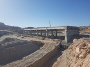 ببینید| گام بزرگ توسعه، تلاش بی وقفه اداره کل راه و شهرسازی سیستان و بلوچستان برای تکمیل پل 189 متری حرمک