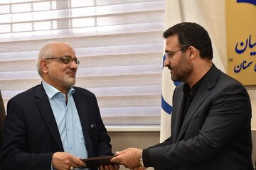 آیین امضای قرارداد واگذاری زمین احداث دانشگاه فرهنگیان سمنان