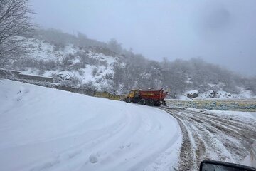۳ هزار و ۸۲۵ کیلومتر باند برفروبی در برف زمستانی گلستان