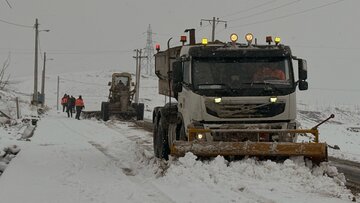 بازگشایی راه ۲۰۵ روستا و برف‌روبی ۱۲ هزار کیلومتر باند از جاده‌های استان قزوین
